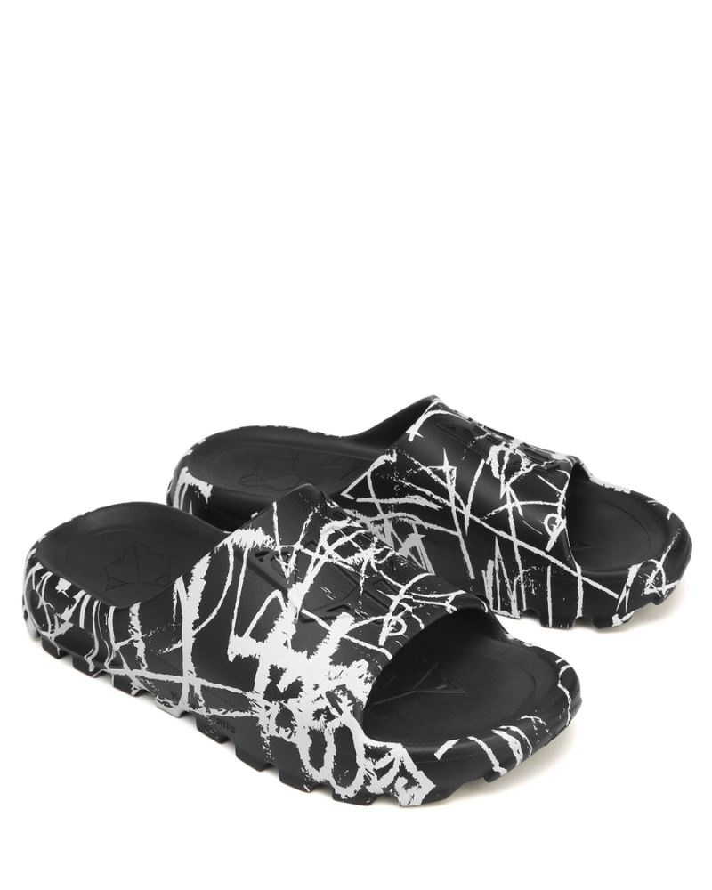 Black / White Naked Wolfe Tommy Graffiti Men's Slides | IRELAND 9487125BF